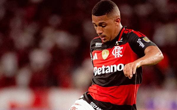 Samuel Lino destaca evolução sob comando de Leonardo Jardim no Flamengo